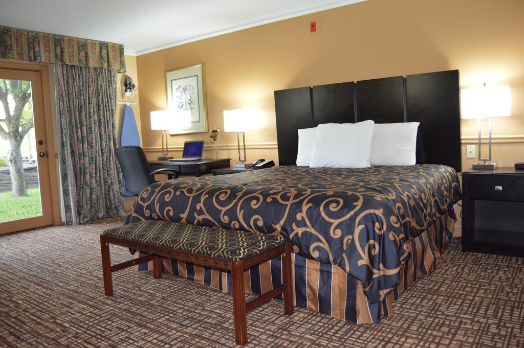 New World Inn Barre Экстерьер фото