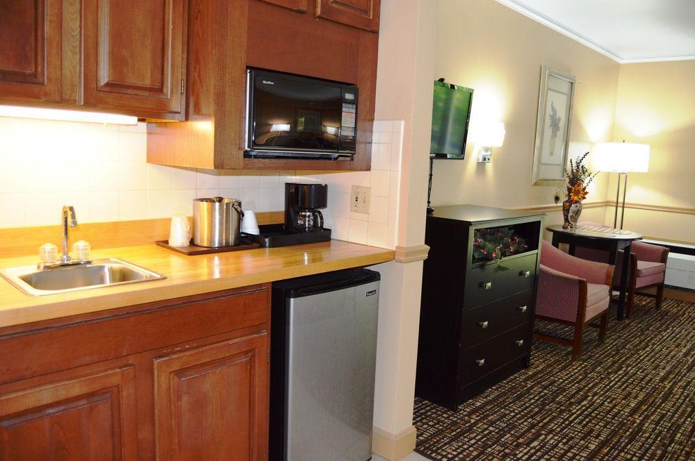New World Inn Barre Экстерьер фото