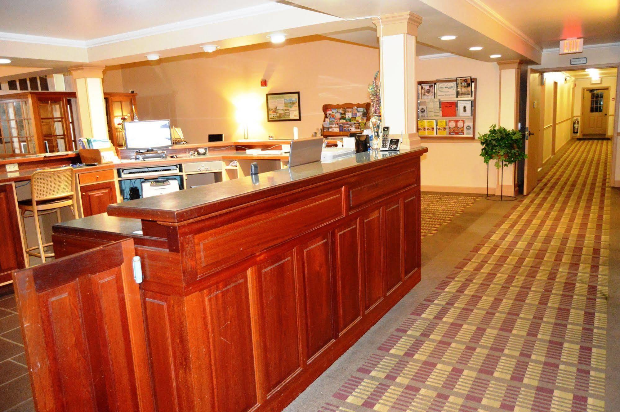 New World Inn Barre Экстерьер фото