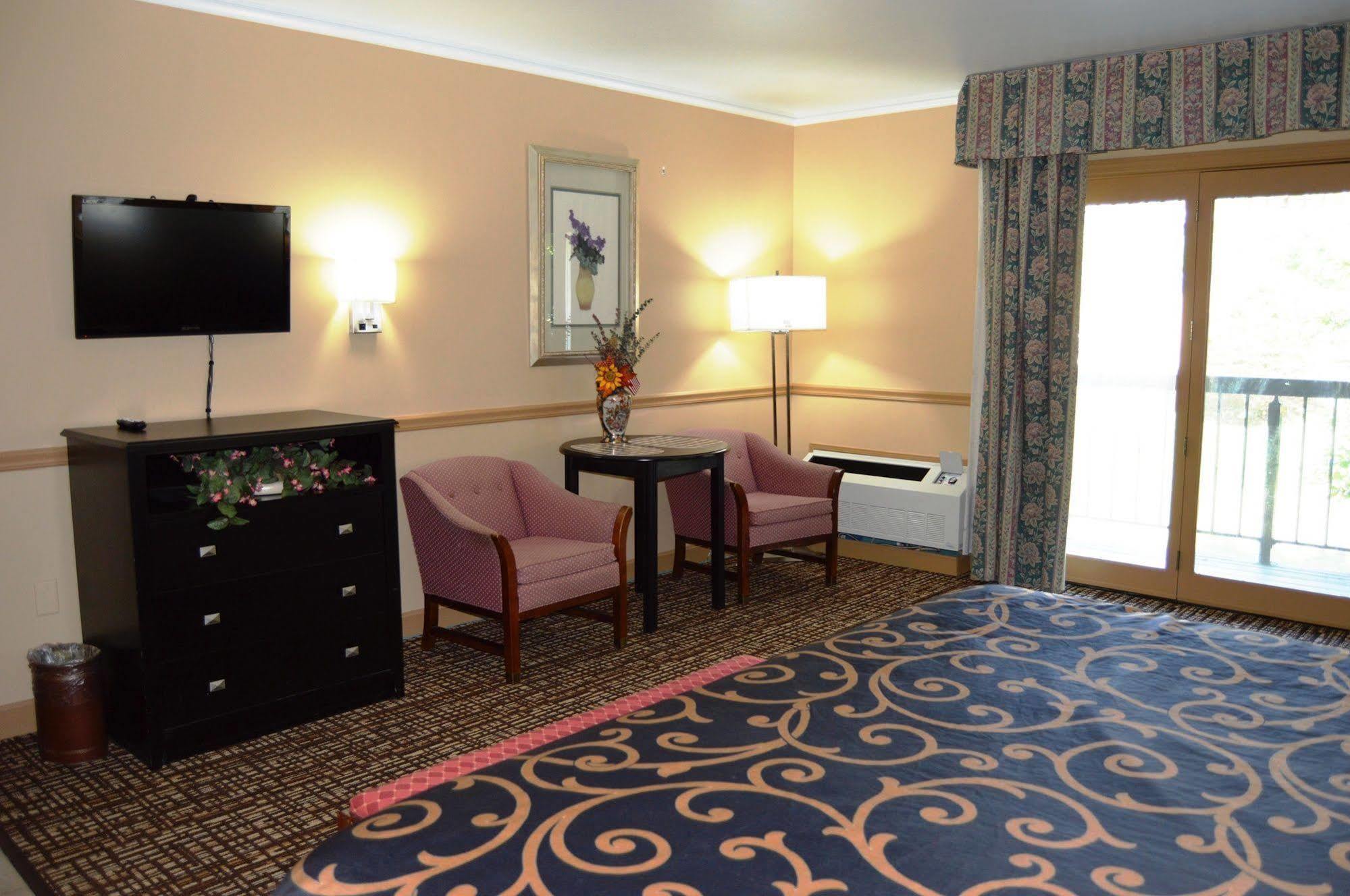 New World Inn Barre Экстерьер фото